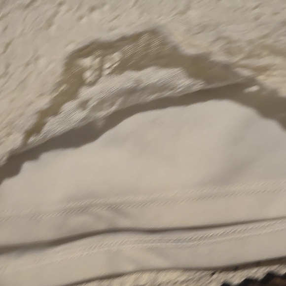 Lace Skirts in Black and Cream - Picture 6 of 7